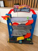 Hot Wheels Stunt Garage Spielset gebraucht