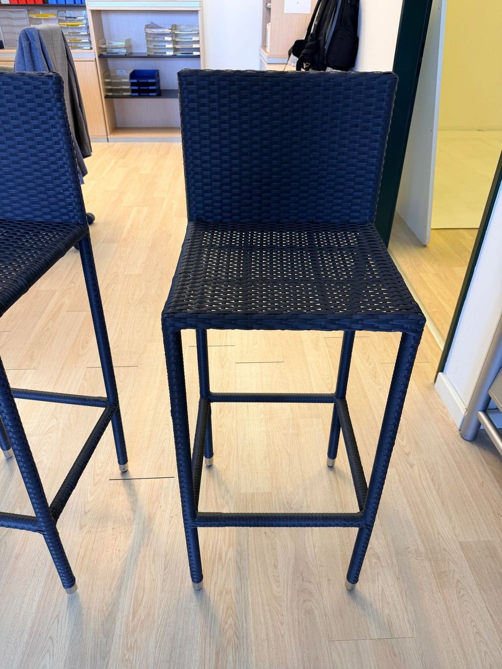 Chaises hautes: set de 3 chaises de bar – D'occasion à Preverenges par cb1028tms