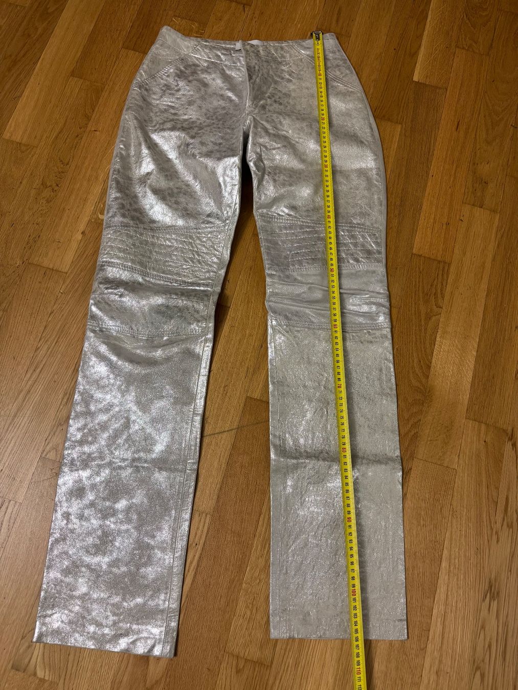 Pantaloni: Silberne Glanz Hose von LALTRAMODA – Nuovo (secondo la descrizione) da Adliswil venduto da Jessik0 9
