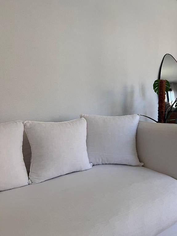 Sofas: Canapé en lin 3/4 places  – Gebraucht aus Clarens von raz_7tyj 1