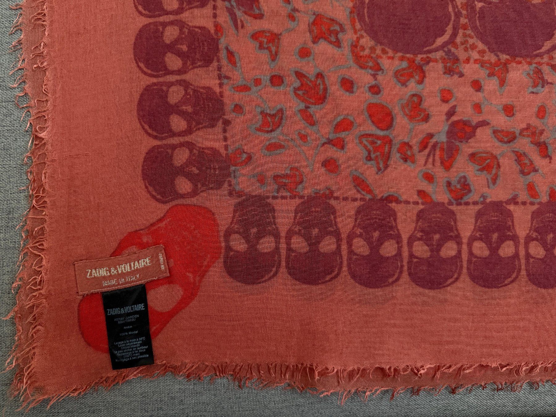 Zadig & Voltaire Foulard & Sciarpe: Zadig & Voltaire - Sciarpa Kerry Garden, Rosso – Usato da Bioggio venduto da oxanacas 2