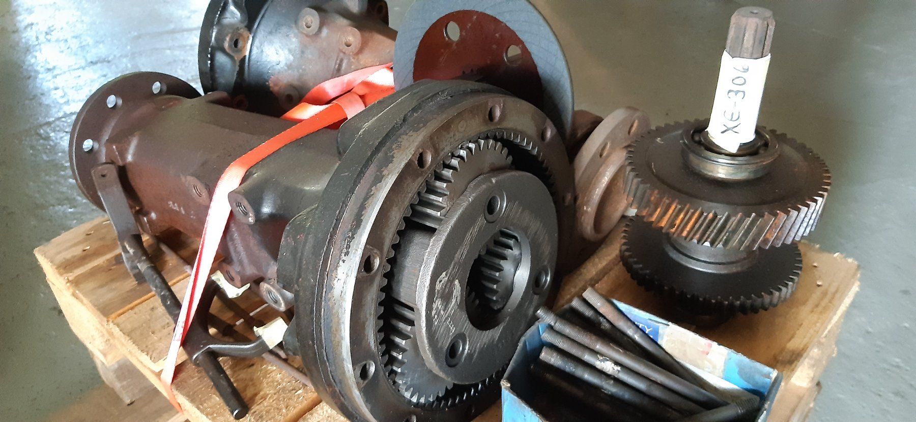 Accessori per altri veicoli: Hinterachse zu Hürlimann XE-306 – Usato da Muolen venduto da Profi010 5