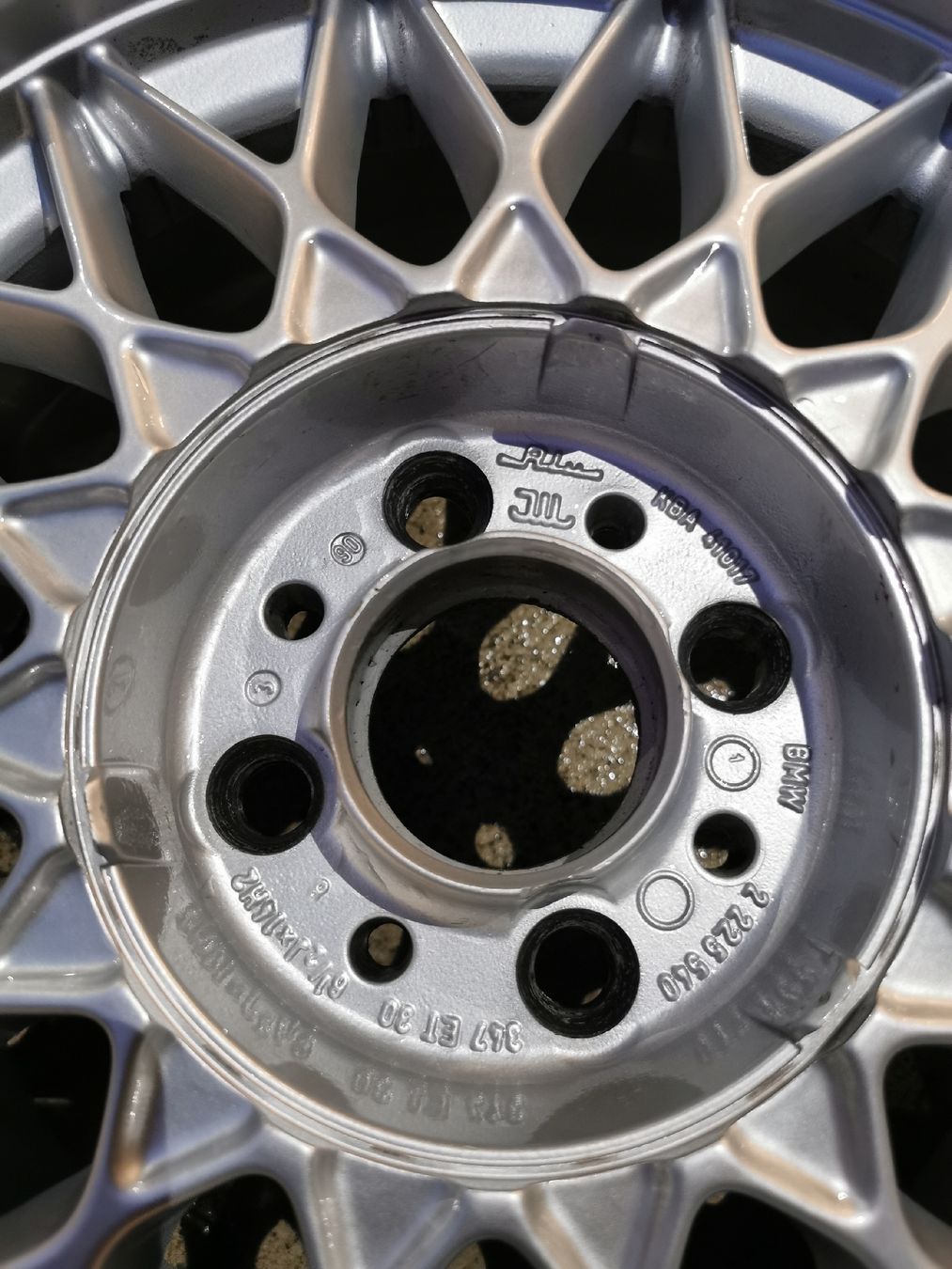 BMW Cerchioni: BMW e30 Kreuzspeichenfelgen 4x100 – Usato da Altstätten SG venduto da zickzack04 6