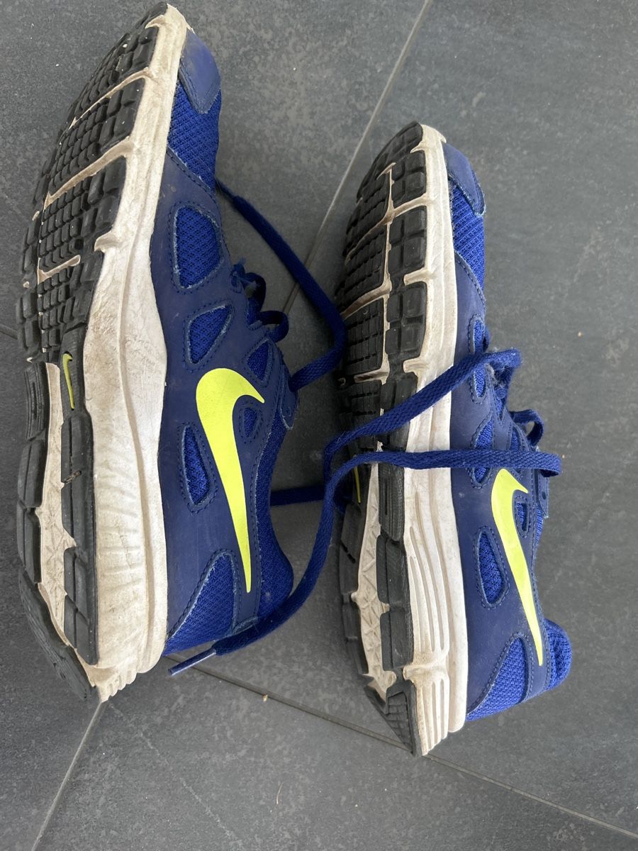 Scarpe per ragazze: Nike Turnschuh – Usato da Wichtrach venduto da henzmann1 1