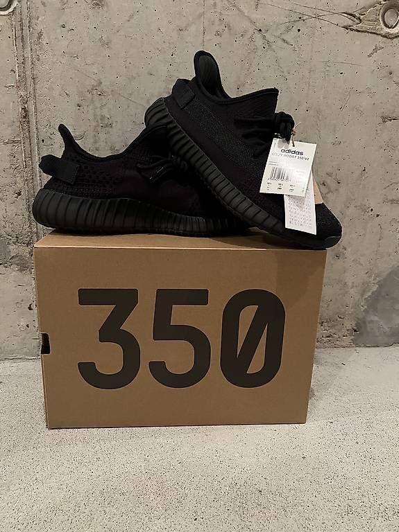 Scarpe da uomo: Yeezy 350 – Usato da Zürich venduto da baj_7tbs