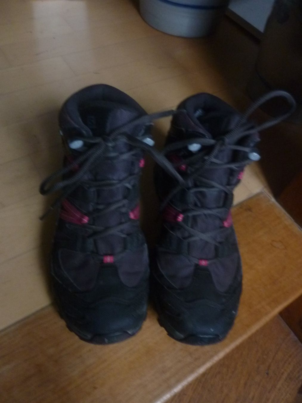 Salomon Scarpe da donna: Salomon Wanderschuhe Trekkingschuhe, gute Sohle Gr. 38 2/3 – Usato da pratteln venduto da dyonis01 1