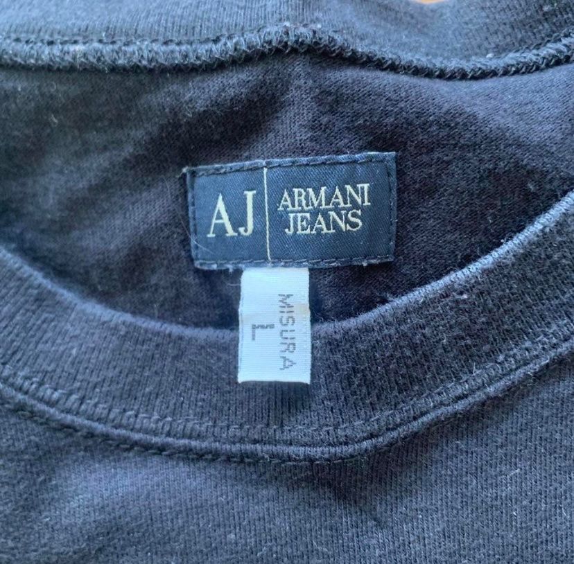 Armani T-shirt: Schwarzes Armani Jeans Shirt – Usato da Bern venduto da sel_v6l2 2