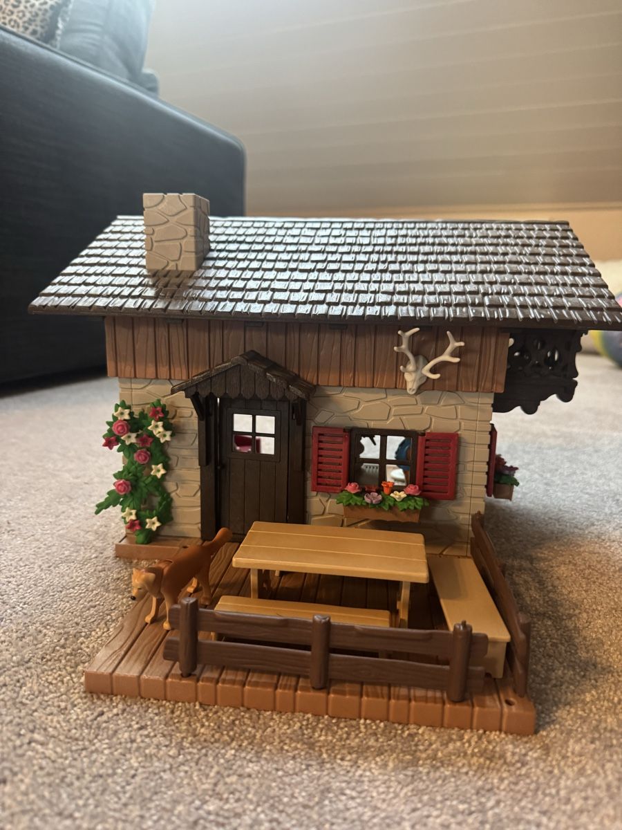 Playmobil Jouets: Chalet playmobil  – D'occasion à Chéserex par evo_97yp 1