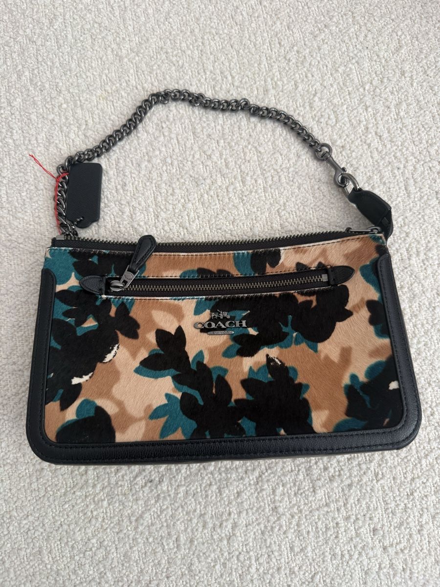 Coach Taschen für Damen: Coach black leather clutch with chain – Neu (gemäss Beschreibung) aus Zürich von dmedina147