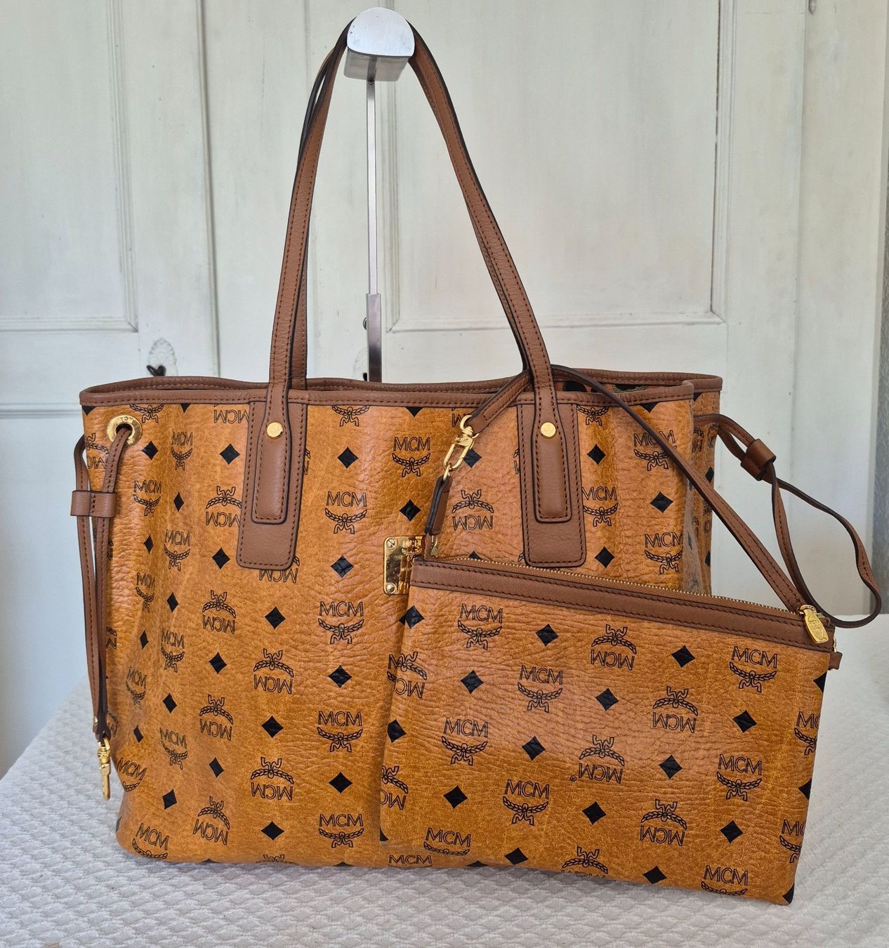 Mcm Borse da donna: MCM Shopper, wendbar, inkl. Clutch – Usato da Dottikon venduto da Pega7 1