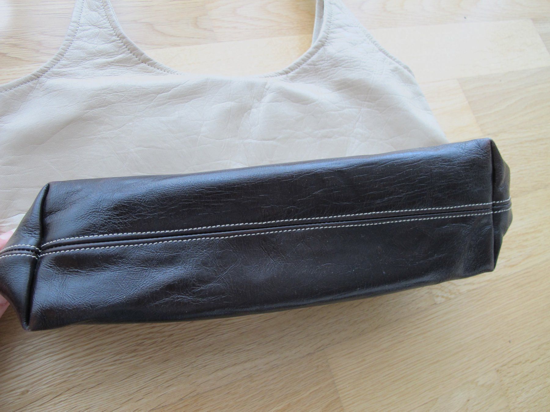Sacs femmes: Lederhandtasche Unikat – D'occasion à Rheinfelden par zwitschi_09 2