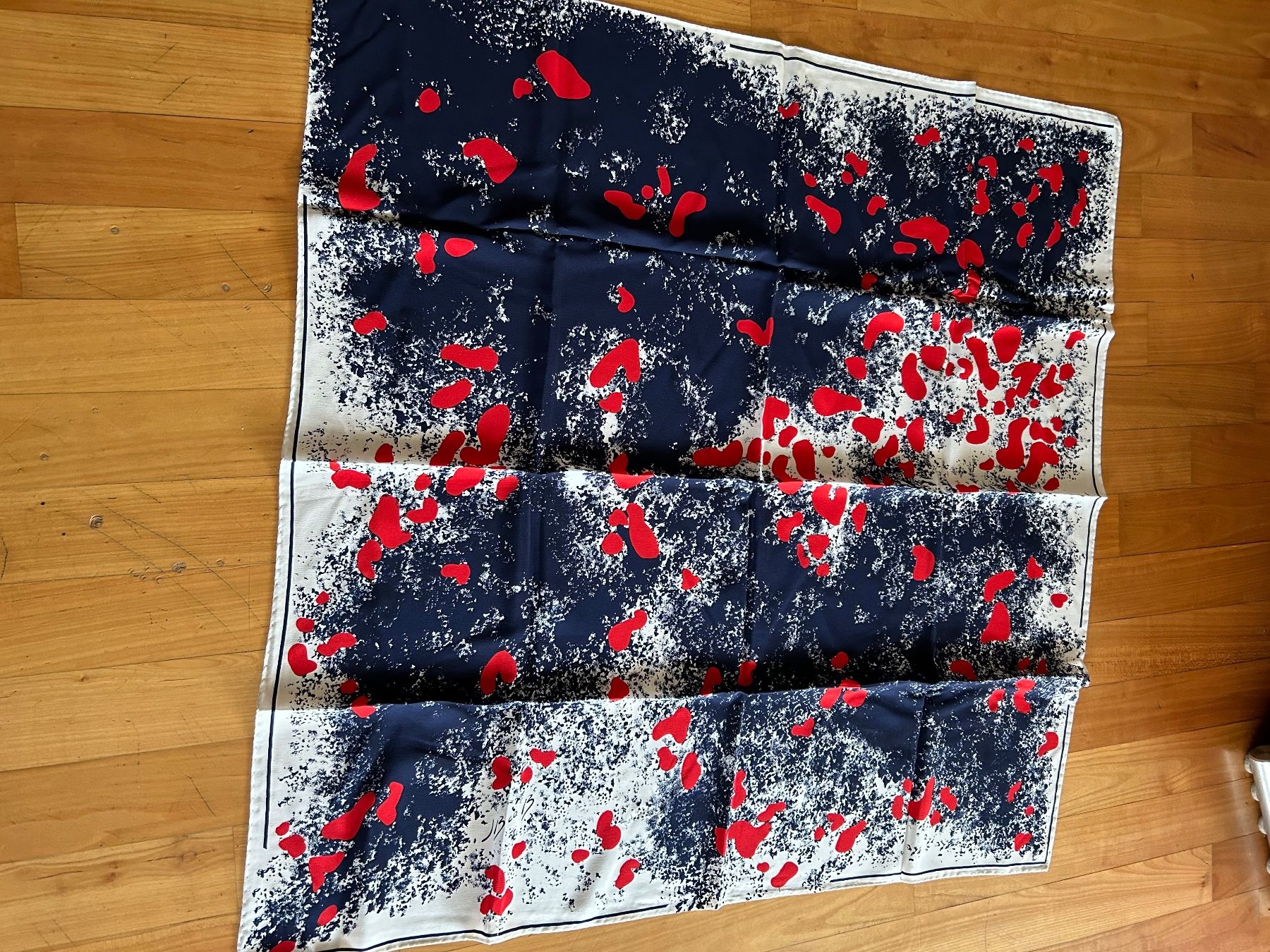 Foulards, Tücher & Schals: Foulard – Neu (gemäss Beschreibung) aus Zumikon von Uranus88
