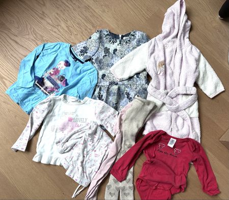 Mädchen Kleiderpaket Grösse 86/92 - Top Zustand! 8 Teile