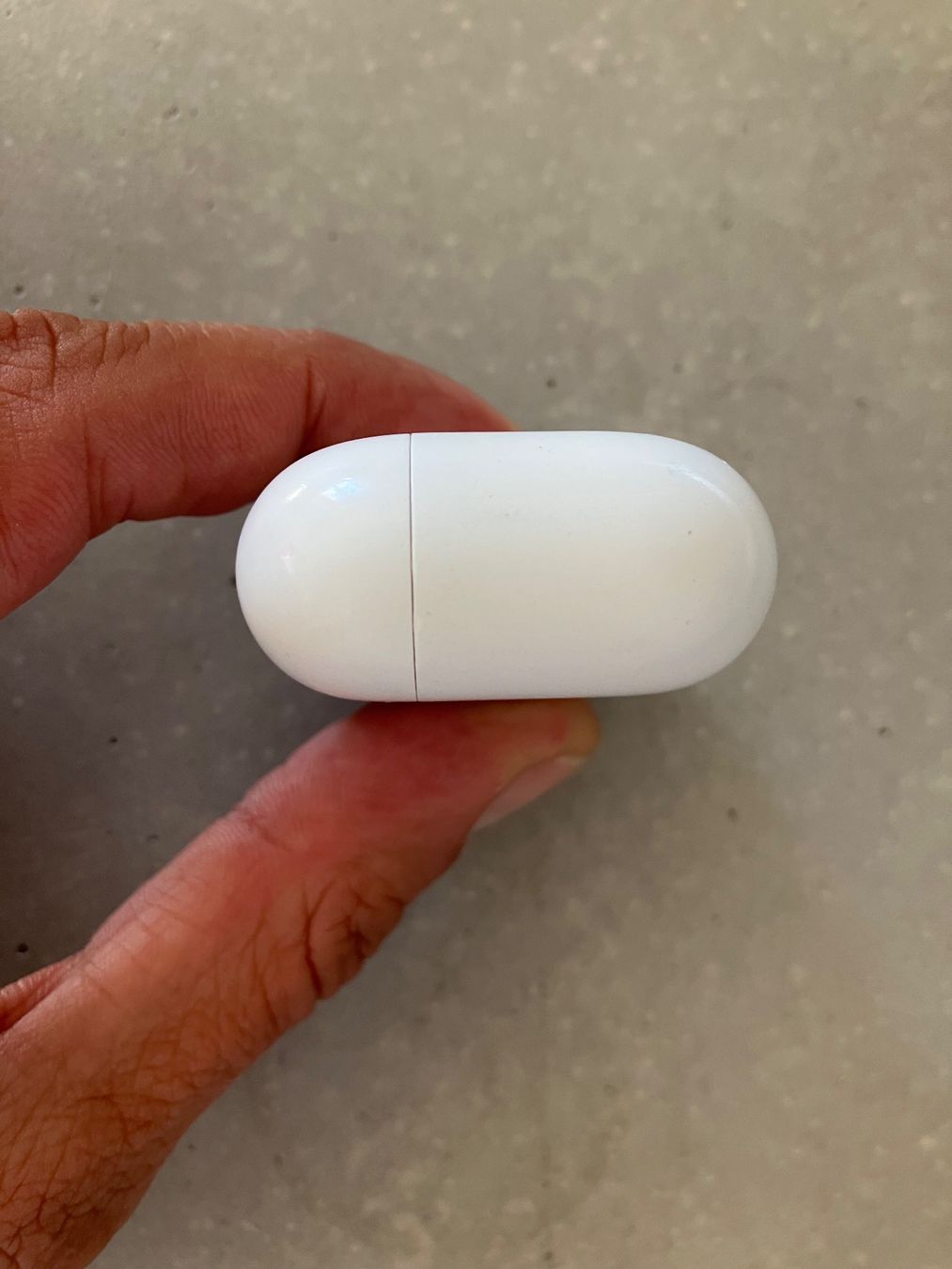Apple Cuffie: Apple AirPods Pro 1 Charging Case – Usato da Lausanne venduto da mr.v 6