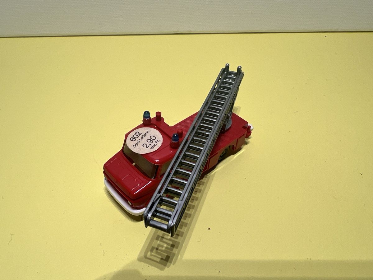 Wiking Modellini d'auto: Wiking Opel Blitz FW Drehleiter 1/87 – Nuovo (secondo la descrizione) da Weinfelden venduto da Kammerflimmern 2