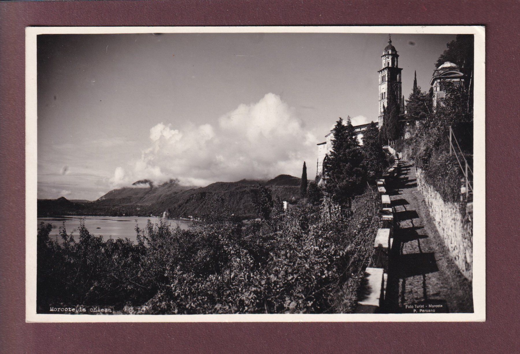 Cartoline postali: MORCOTE - La Chiesa - 1943 – Usato da Pully venduto da nicecards