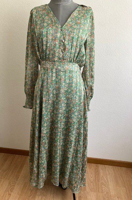 Vestiti: Robe Jubylee T S/M – Nuovo e nell'imballaggio originale da Gampelen venduto da Mari60 1