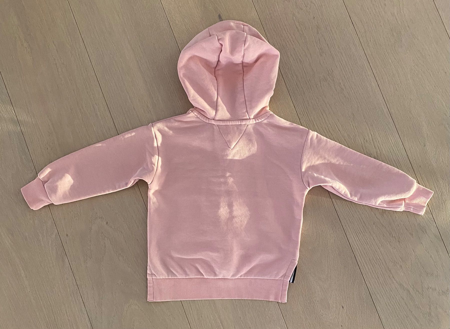 Tommy Hilfiger Giacche & Cappotti: Sweatjacke tommy hilfiger 98 – Usato da Hofstetten SO venduto da ani_55wx 1