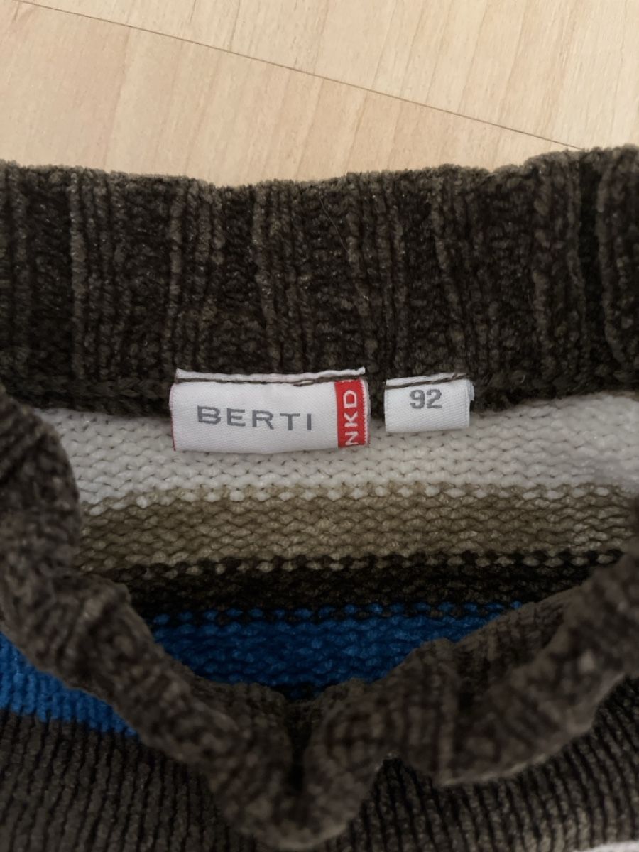 Maglioni & Felpe: Pullover Grösse 92 – Usato da Herznach venduto da Leimsa 1