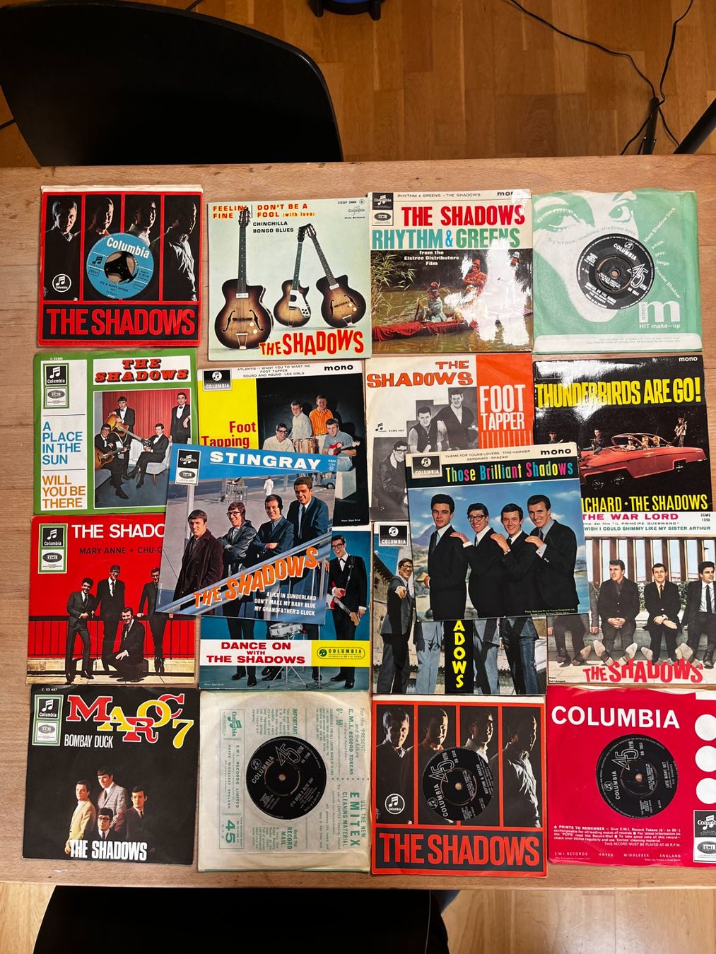 Dischi in vinile: The Shadows - 18 Singles Vinyl Sammlung – Usato da Zürich venduto da Allrounders