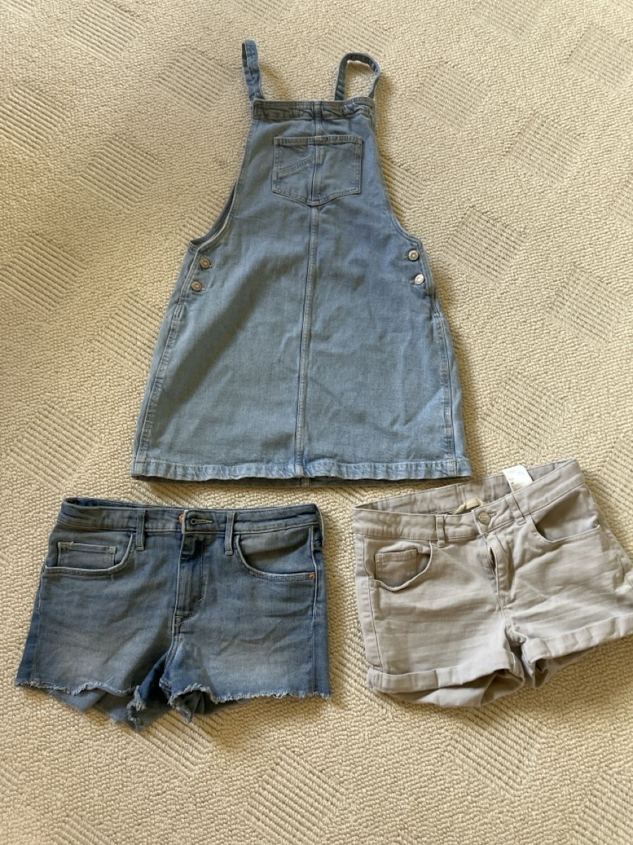 H&M Lotti & Set di vestiti: Jeans Kleid & Shorts Set gr 152 – Usato da Weissbad venduto da Praxedis_P51