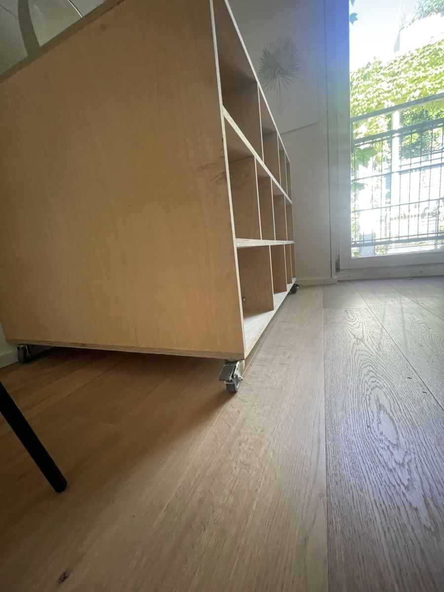 Eléments de bureau: Holzmöbel auf Rollen/Rollkorpus – D'occasion à Bern par Lola55 4