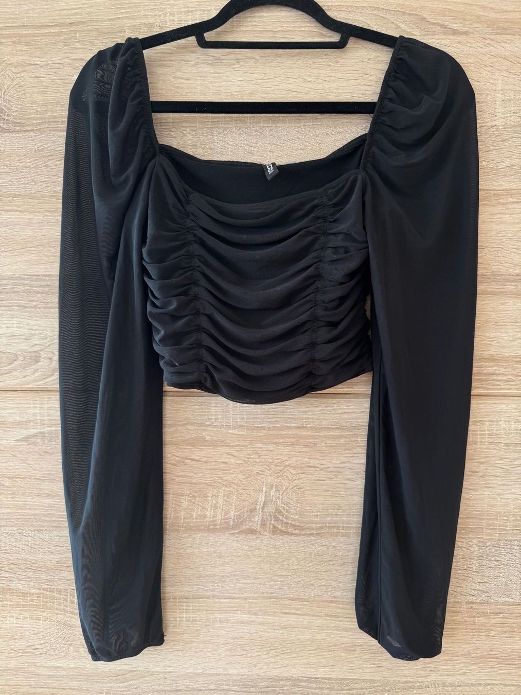 H&M Top: Crop top chic noir – Nuovo (secondo la descrizione) da Montreux venduto da Iza_81199