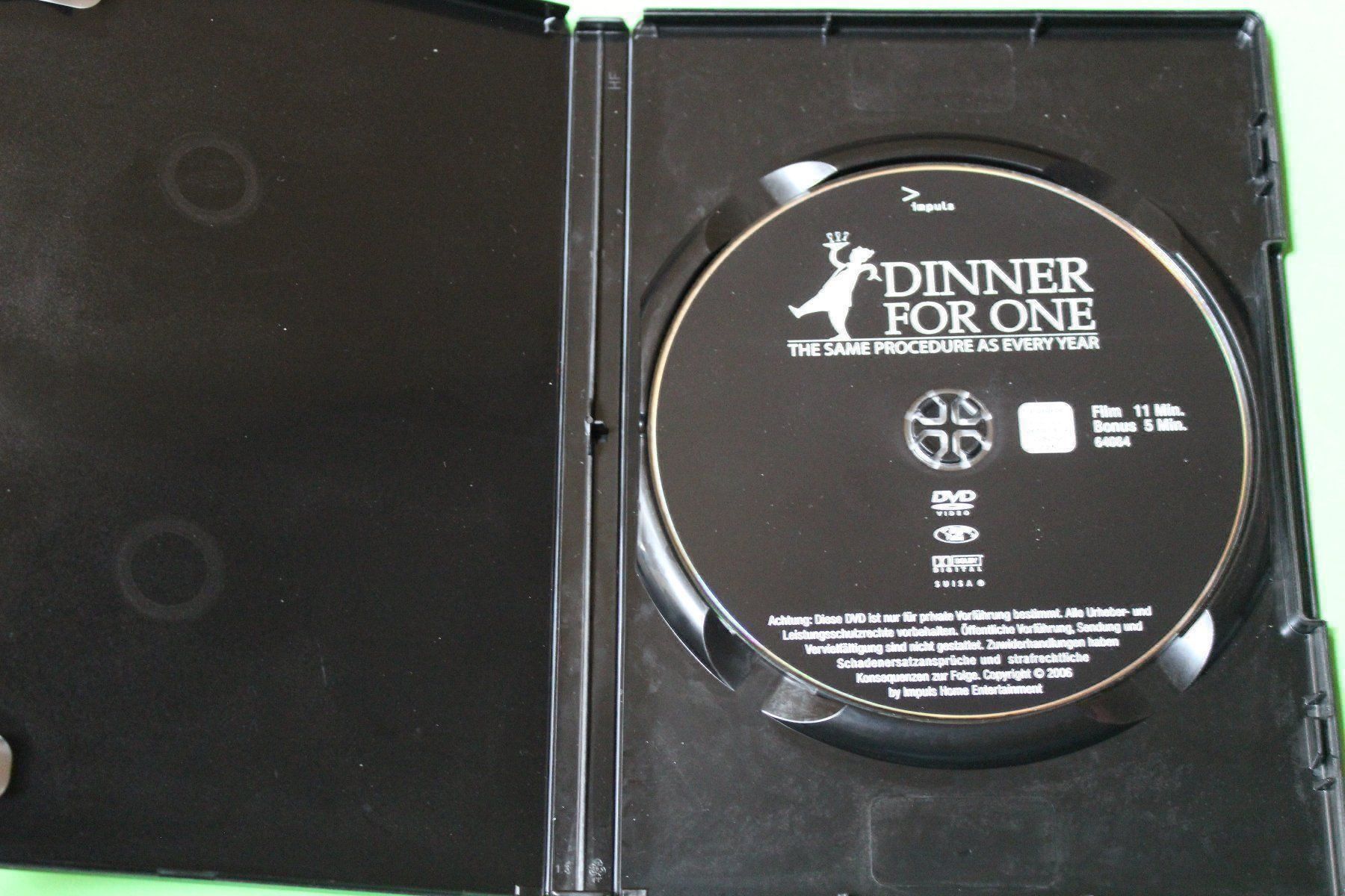 Tutti i DVDs: DINNER FOR ONE oder DER 90. GEBURTSTAG KULT-DVD – Usato da Tübach venduto da JamesStone 3