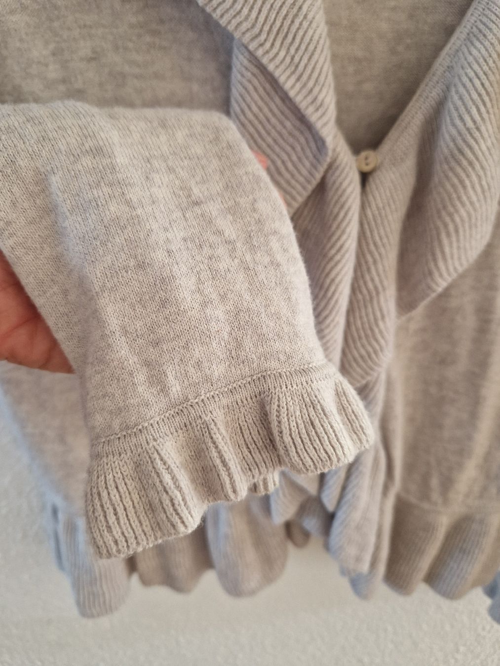 Nile Jacken: Nile Strickjacke, Grösse M, Hellgrau – Gebraucht aus Kloten von somsing 3