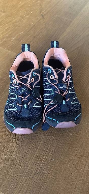 Scarpe per ragazze: Outdoorschuhe CMP 27 – Usato da Tegna venduto da JenTimo 1