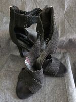 Elegante Catwalk High Heels mit filigranem Lochmuster 39
