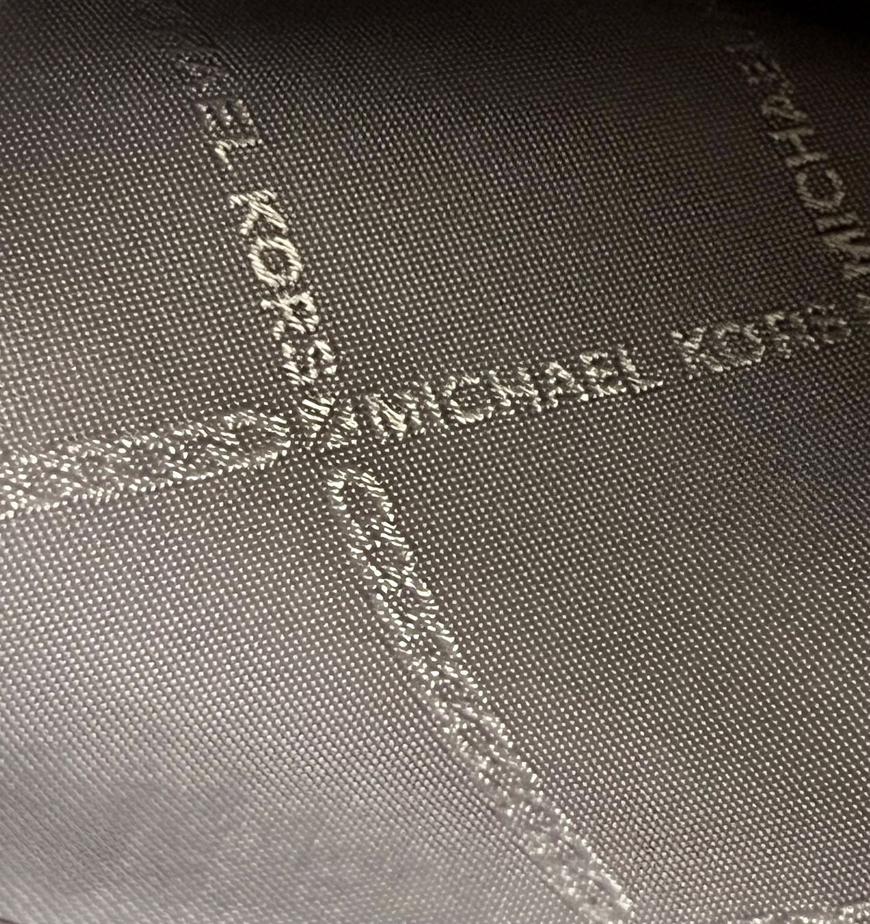 Michael Kors Taschen für Damen: Michael Kors - Crossbody - Vollleder - Silber – Gebraucht aus Basel von marinaliane 8