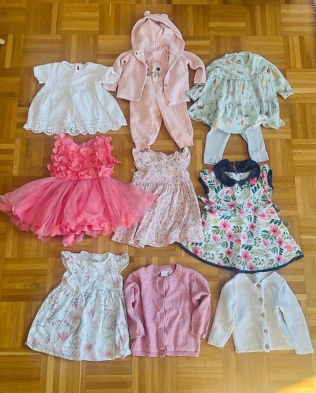 Lotti & Set di vestiti: Kleiderpaket Mädchen Gr. 74 6-9 Monate – Usato da Zürich venduto da alex124 2