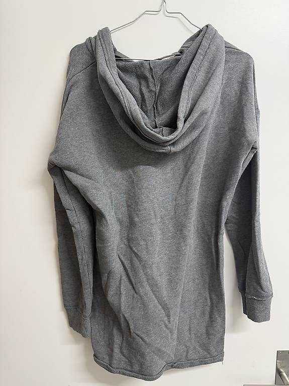 Pullover & Sweatshirts: Hollister Pullover – Gebraucht aus Bern von amanda-staub 2