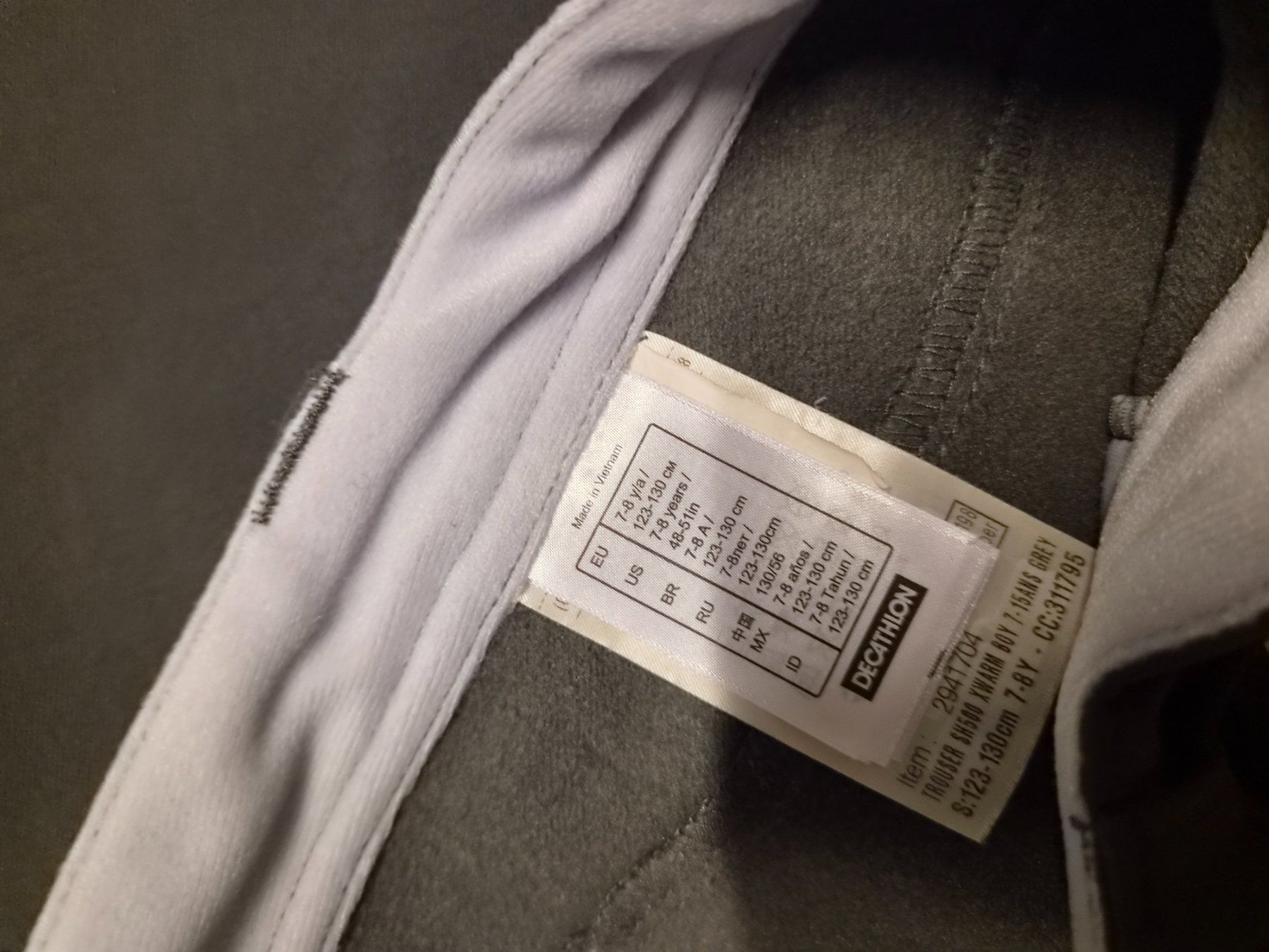 Decathlon Lotti & Set di vestiti: Thermo Wanderhose und Wanderpulli 122/128 – Usato da Konolfingen venduto da torina85 4