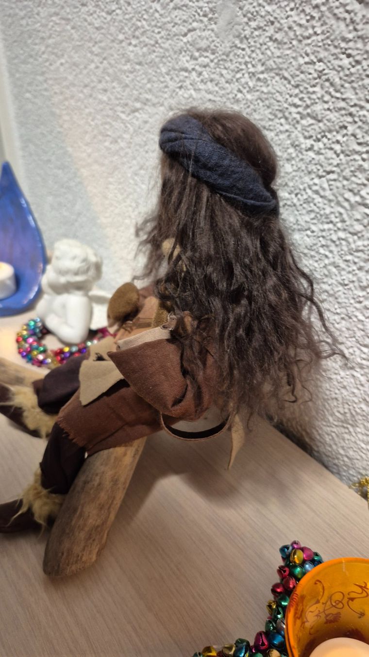 Statuette: Schwarzenberger Krippenfigur - Hirt mit Laute inkl. Holz – Usato da Jegenstorf venduto da arbon54 1