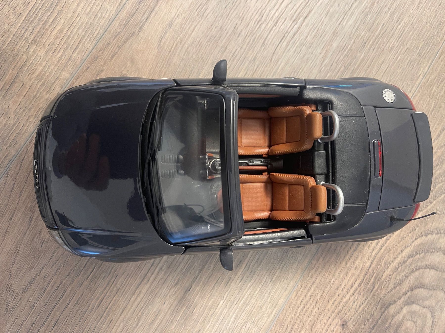 Maisto Modellini d'auto: Audi TT Roadster 1/18 – Usato da Basel venduto da mariablanka 1