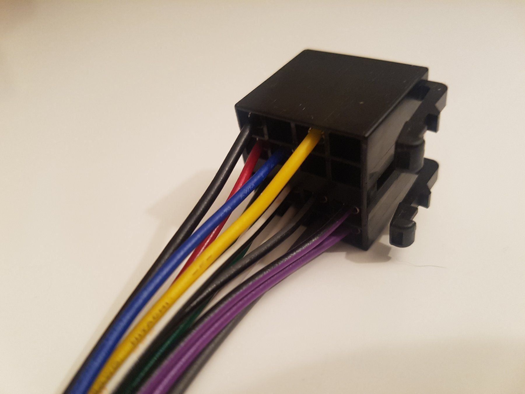 Kabel: Auto Radio Kabelbaum – Neu (gemäss Beschreibung) aus St.Gallen von  4