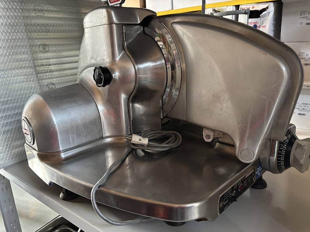 Elettrodomestici da cucina: Affettatrice berkel 834 – Usato da Contone venduto da inf_9cpn 1