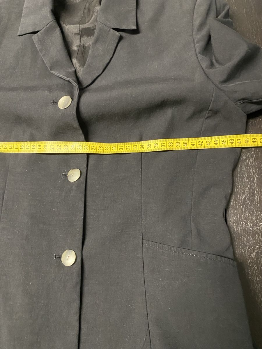 Jacken: Eleganter schwarzer Vintage Blazer Gr. 38 – Gebraucht aus Biel-Benken BL von PANORMUS 2