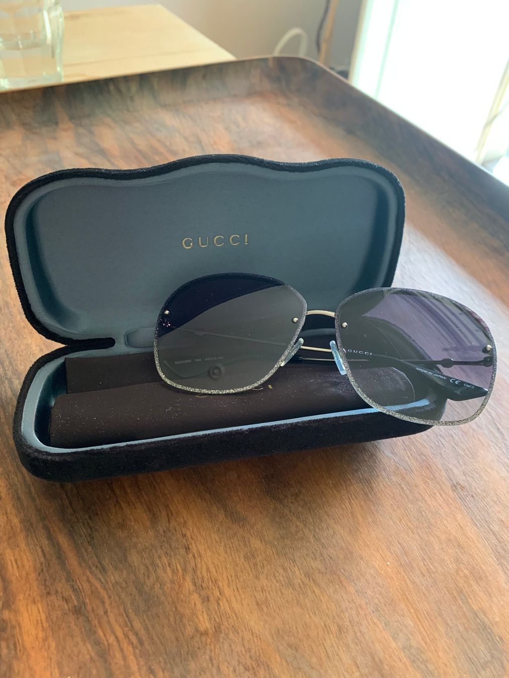 Gucci Occhiali & Lenti: Gucci Sonnenbrille mit Originalzubehör – Nuovo (secondo la descrizione) da Thun venduto da Crown7