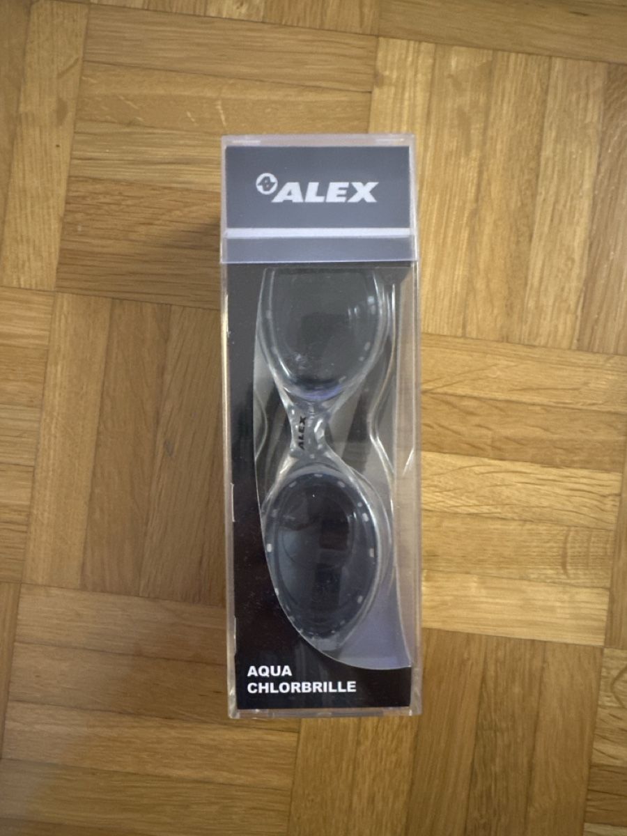 Occhiali & Lenti: Schwimmbrille  – Nuovo (secondo la descrizione) da Winterthur venduto da ani_6p9f 1