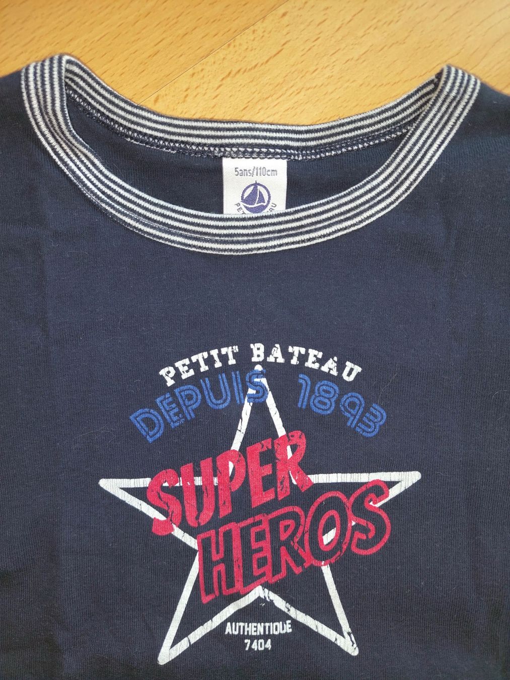 Petit Bateau Camicie, T-shirt & Polo: T-shirt Petit Bateau taille 110 cm – Usato da Épalinges venduto da lola_vp_99 1