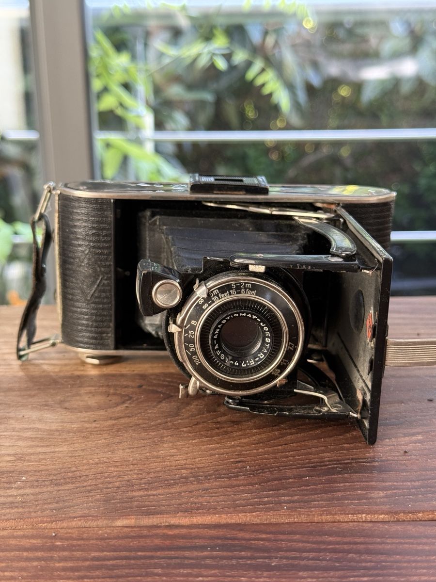 Agfa Fotocamera: Vintage Agfa Billy Folding Camera - Art Deco Design - Untest – Usato da Commugny venduto da semamonfrinoli