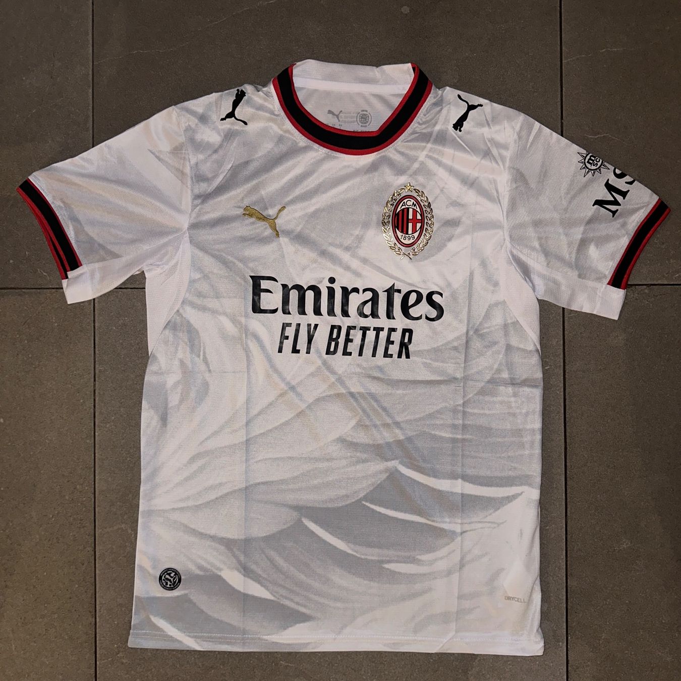 Puma Leibchen & Hosen: AC Milan Trikot Grösse L – Neu (gemäss Beschreibung) aus Liestal von tha_dg6j