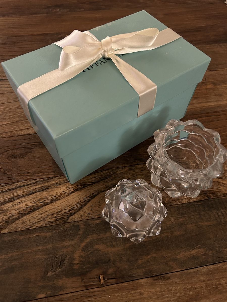 Tiffany & Co. Tutte le decorazioni: Original Tiffany Kristall Tanne Dose – Nuovo (secondo la descrizione) da Bad Ragaz venduto da Bahar8 1