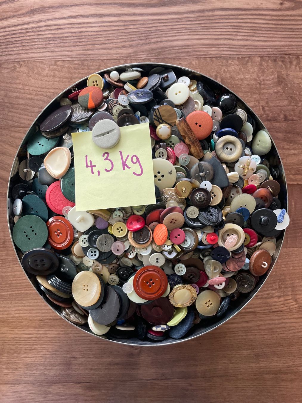 Jouets: Knöpfe – D'occasion à Bremgarten AG par mamina54