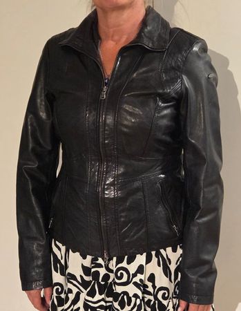 Damen Lederjacke schwarz Grösse 40 neuwertig