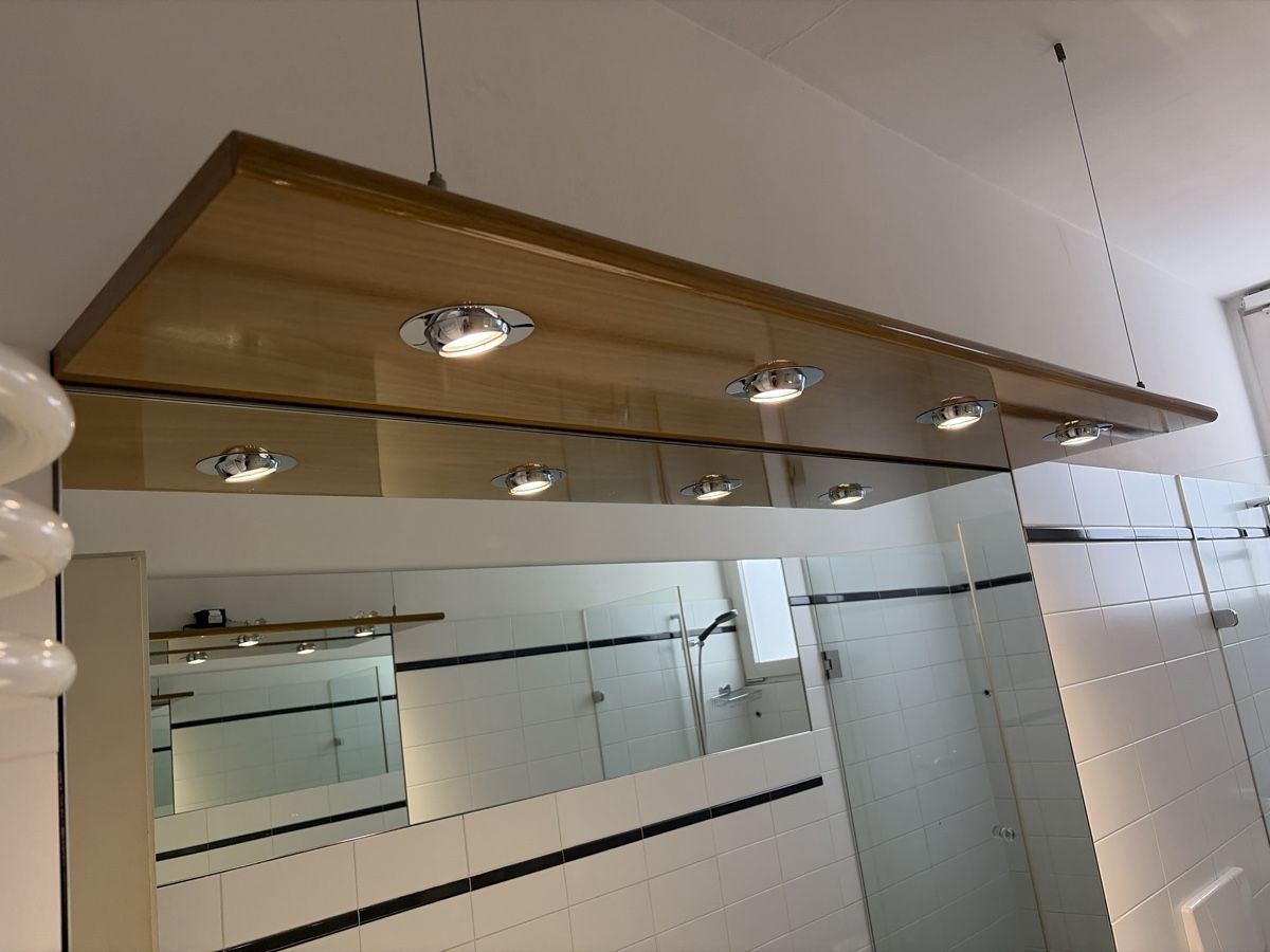 Mobili per bagno: Waschtisch mit Granitplatte & Holzfronten & Lampen – Usato da Uitikon Waldegg venduto da Kebo01 3