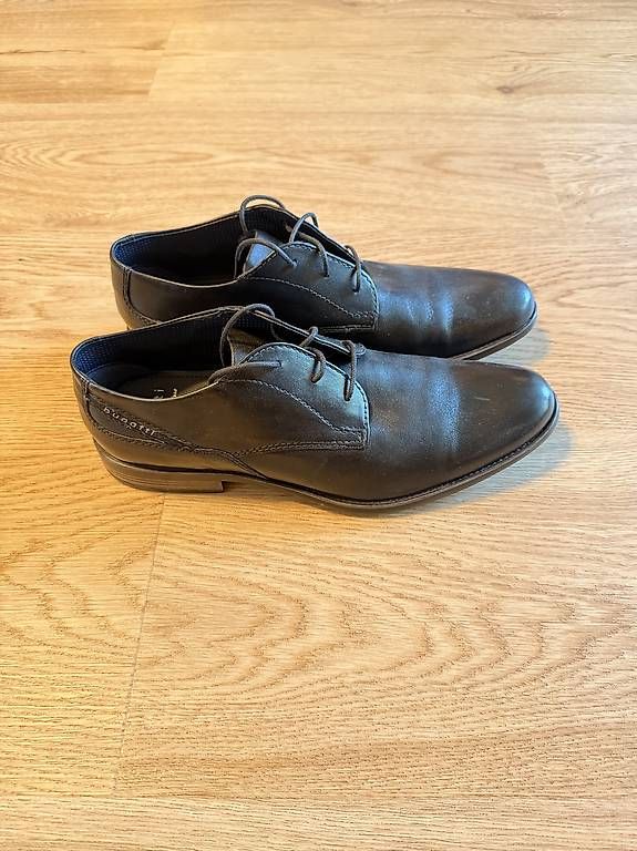 Scarpe da uomo: Bugatti Lederschuhe neuwertig  – Usato da Zumikon venduto da Found.a.element